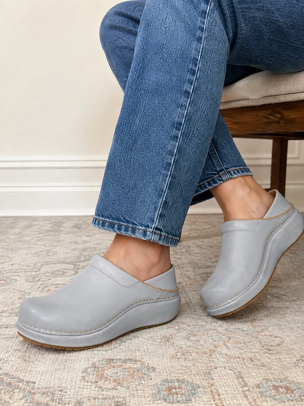 Dansko Women's SZ 37 Platform Pro Clog In Sky Leather NEW